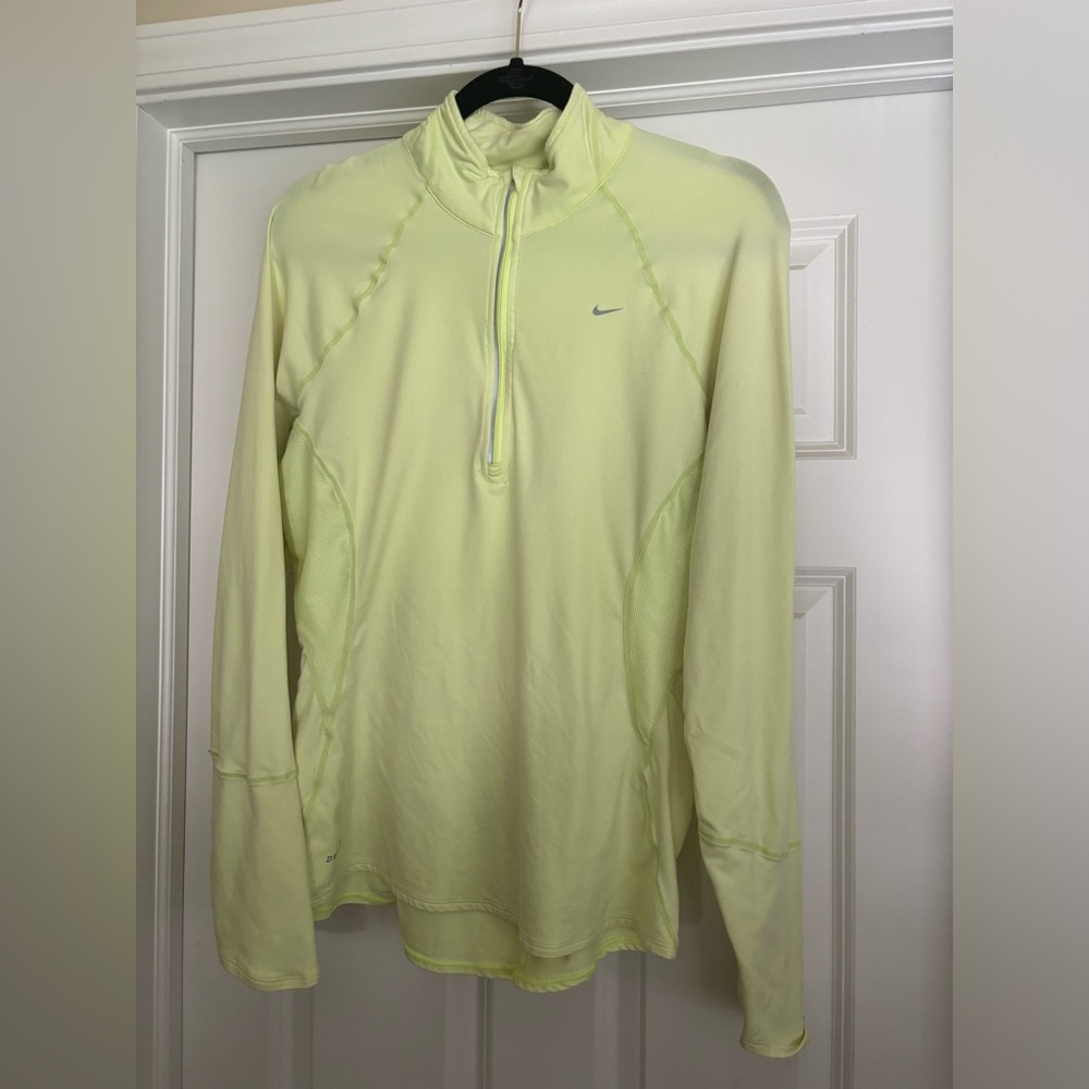 Nike Women’s Dri-Fit 1/2 Zip - Size Large